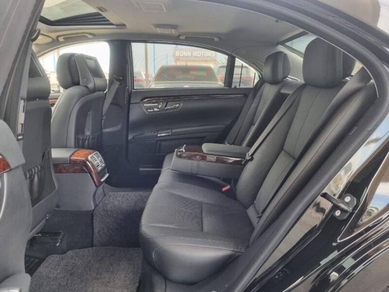 2007 Mercedes-Benz S 550 5.5 Liters 8 Cylinders V8 Engine BLACK