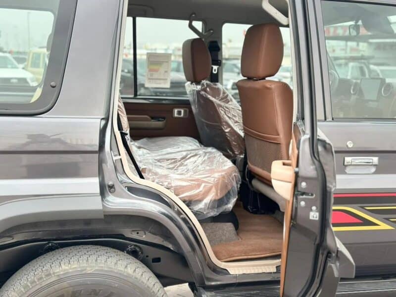 2025 Toyota Land Cruiser 70 DX 4.0L A/T Grey Brown GCC Specs