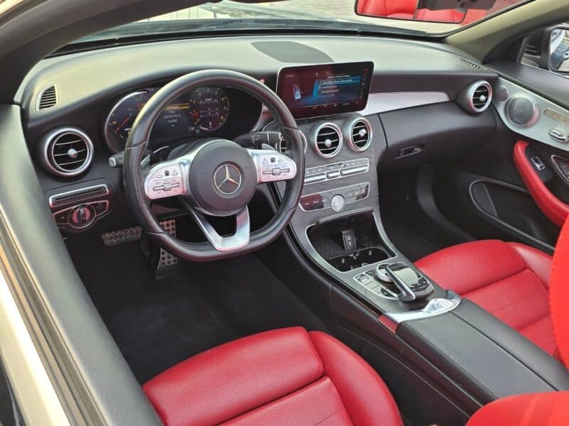 2019 Mercedes-Benz C300 Convertible 2.0 litres 4 cylinders Engine Black Red