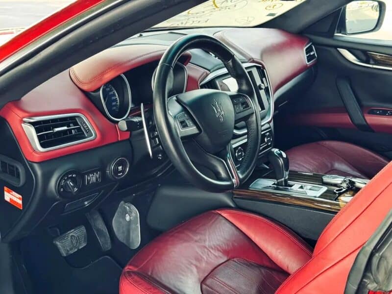 2014 Maserati Quattroporte Base CLEAN TITLE Neat and Clean Car Red