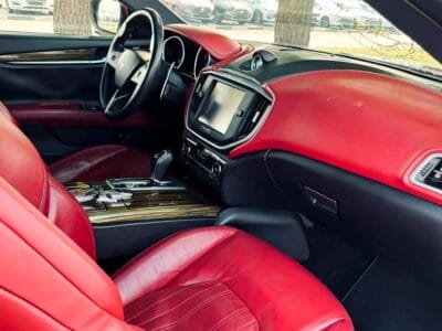 2014 Maserati Quattroporte Base CLEAN TITLE Neat and Clean Car Red