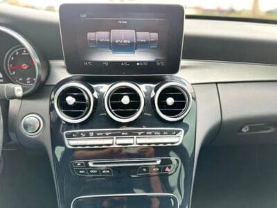 2017 Mercedes-Benz C 200 Turbocharged 16-valve Inline 4-cylinder Silver Black