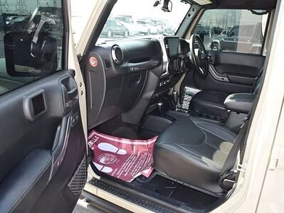 2018 Jeep Wrangler 3.6 litre 6 Cylinder Engine Petrol Beige Black