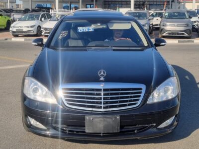 2007 Mercedes-Benz S 550 5.5 Liters 8 Cylinders BLACK