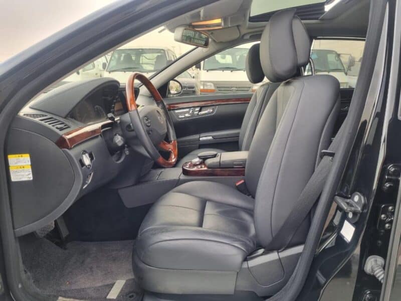 2007 BLACK Mercedes-Benz S 550 5.5 Liters 8 Cylinders V8 Engine