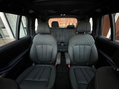 2023 BMW X7 xDriveM60i 4-cylinder 2.0 Turbo Full option White Black