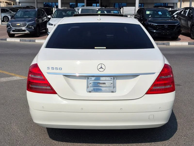 2006 Mercedes-Benz S-Class S 550 in Perfect Condition White Black