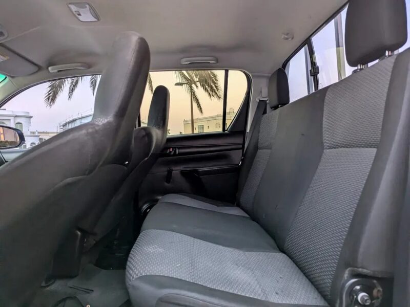 2020 Toyota Hilux Double Cab 2.7L Premium Condition White Grey