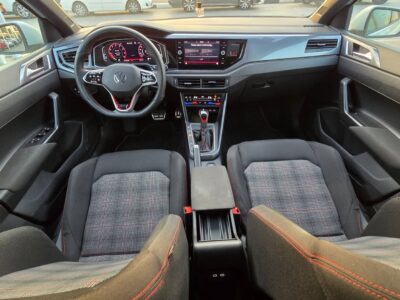 2022 Volkswagen Polo GTI 2.0 liters 4 Cylinders White Black