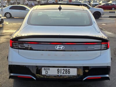 2024 Hyundai Sonata 2.5L Inline-4 Cylinder Engine White Black