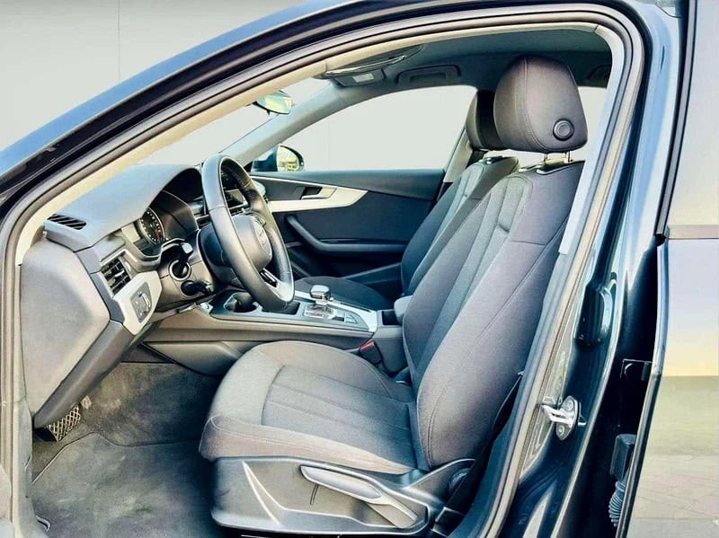 2021 Audi A4 40 TFSI 4 Cylinder Engine SUPER CLEAN CAR Grey Black