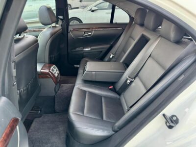 2006 Mercedes-Benz S 350 3.5-liter V6 Engine White Black