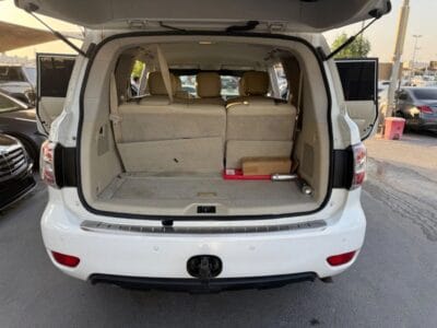 2013 Nissan Patrol SE 4.0 litre 6 Cylinder Engine SUV White Beige