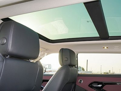 2024 Land Rover Range Rover Evoque P250 DYNAMIC SE White Maroon