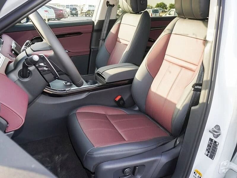 2024 Land Rover Range Rover Evoque P250 DYNAMIC SE White Maroon