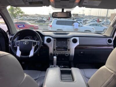 2017 Toyota Tundra Crewmax Limited 5.7 litre 8 Cylinder Engine Black Grey