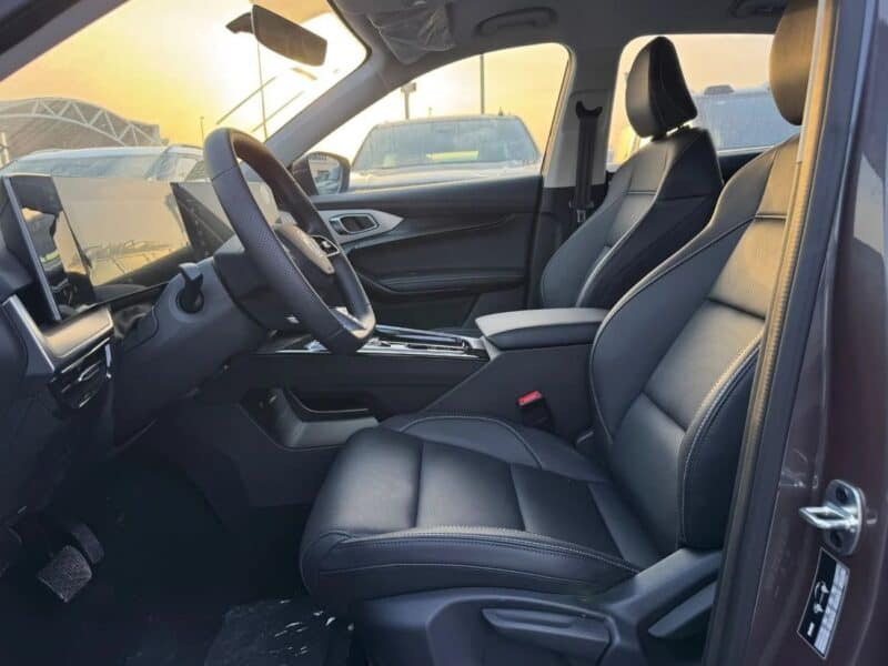 MG One STD 1.5L Petrol FWD 2024 GCC Specs Grey Black