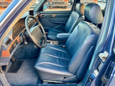 1989 Mercedes-Benz 560 SEL 5.6 liters V8 Engine Blue Black
