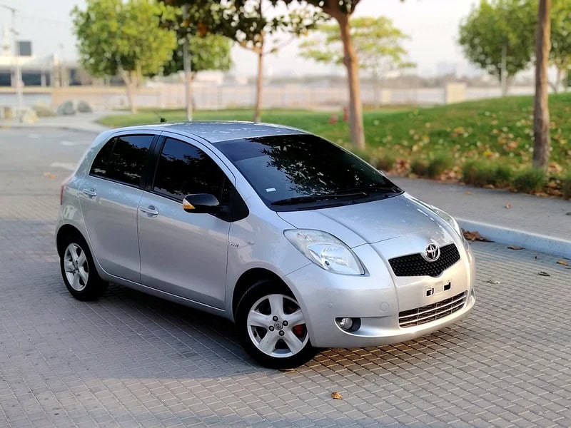 2008 Toyota Yaris MID Full New Condition Silver Black