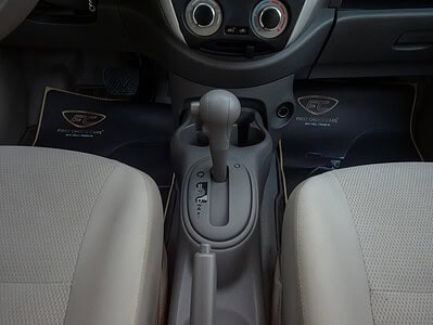 2023 Nissan Sunny SV 4 Cylinder Engine GCC Specs White Beige