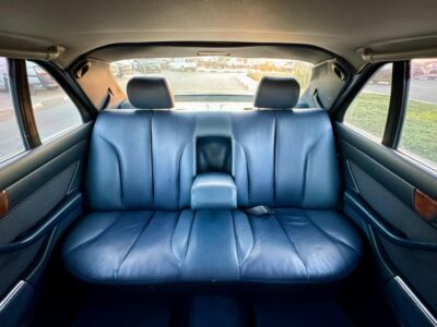 1989 Mercedes-Benz 560 SEL 5.6 liters V8 Engine Blue Black