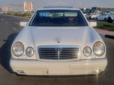 2000 Mercedes-Benz E 320 3.2 liters 6 Cylinders Engine White Grey