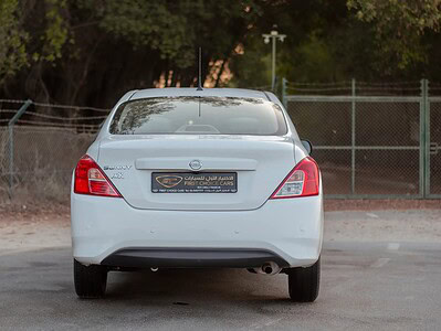 2023 Nissan Sunny SV 4 Cylinder Engine GCC Specs White Beige