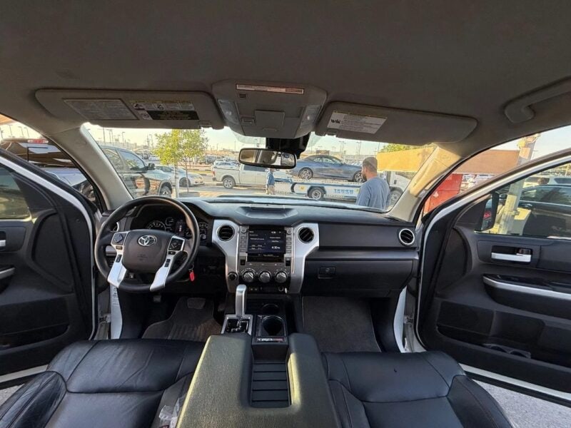 2020 RAM 1500 TRX 6.2 litre 8 Cylinders Engine Petrol White Black