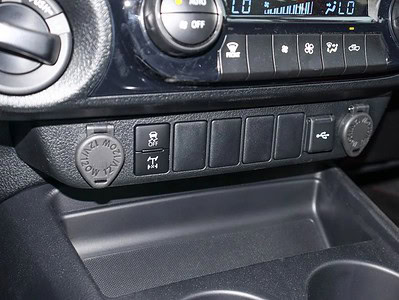 2025 Toyota Hilux GR Sport 4.0L Toyota Hilux GR GCC Specs White Black