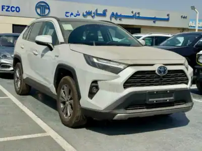 Toyota RAV 4 2.5 litre 4 Cylinder Engine Hybrid 2WD 2024 White Black