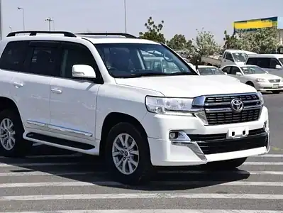 2017 Toyota Land Cruiser 4.5 litre 8 Cylinder Engine RHD White Grey