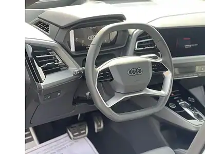 Audi Q5 2024 AUDI Q5 Etron-CLTC Range 560KM 160km/h White Grey
