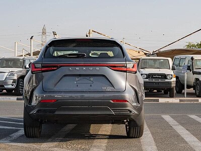Lexus NX350h Hybrid 2.5L 2025 Lexus NX350h 2.5L AT Hybrid Grey Red