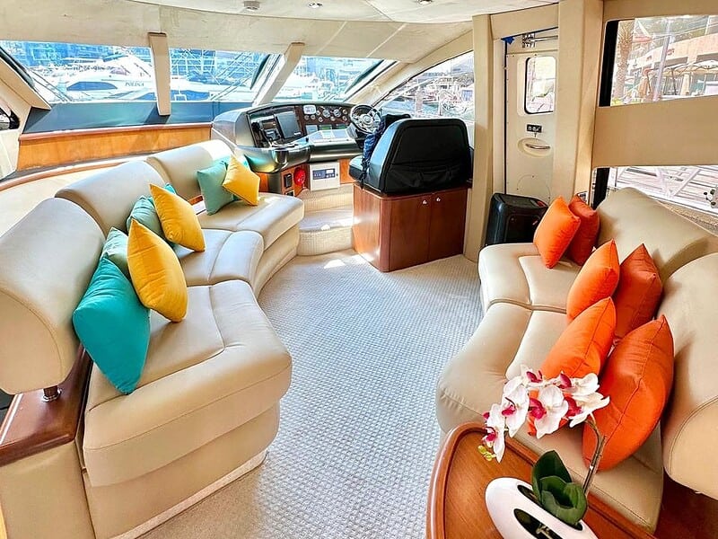 Yacht Charters Dubai UAE
