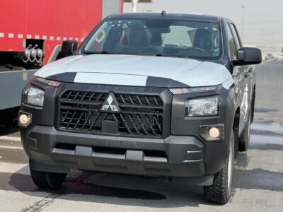 2025 Mitsubishi L200 MITSUBISHI L200 4 Cylinder Engine Manual Grey Black