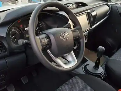 2025 Toyota Hilux Double Cabin 2.4L 4 Cylinder Diesel 4x4 White Black