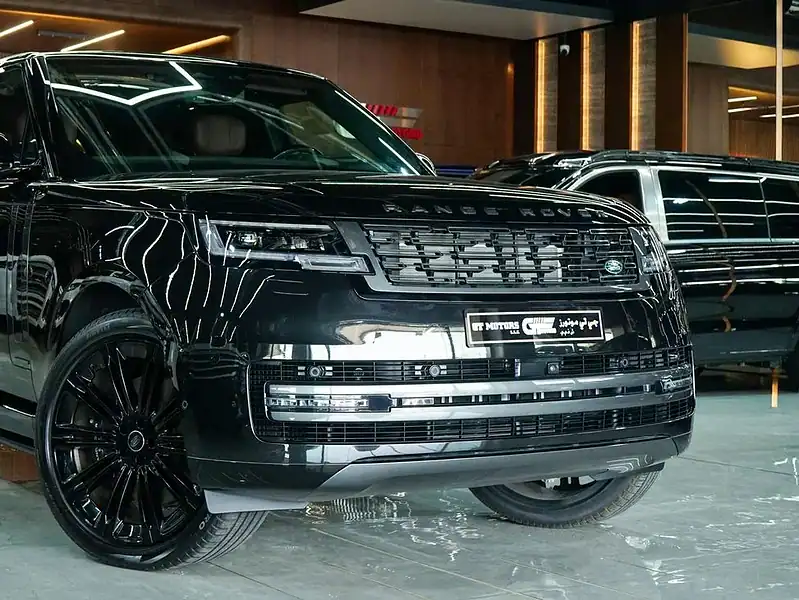 2026 Land Rover Range Rover AUTOBIOGRAPHY 8 Cylinder Black Burgundy
