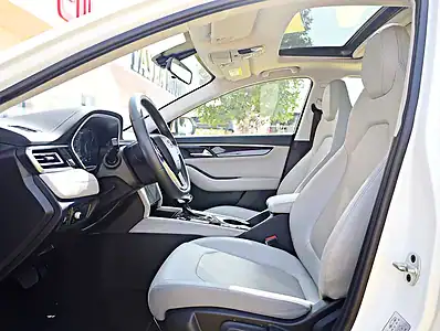 2022 JAC J7 Luxury 4 Cylinders Engine GCC Specs White Sedan
