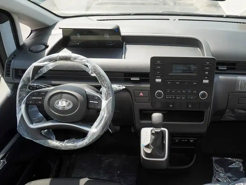 2025 Hyundai Staria 3.5 litre V6 Engine Petrol Grey Black Van