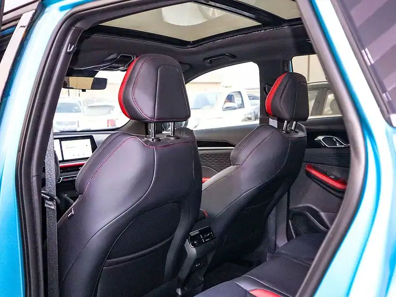 Geely Coolray 1.5TD Basic GS 2025 Geely Coolray 1.5L Turbo FWD Blue Black
