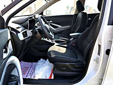 2023 Chevrolet Groove LT 4 Cylinders Engine Petrol GCC Specs White SUV