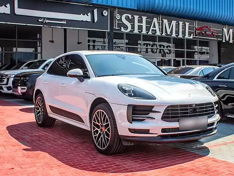 2020 Porsche Macan Standard 4 Cylinders Engine GCC Specs White Red