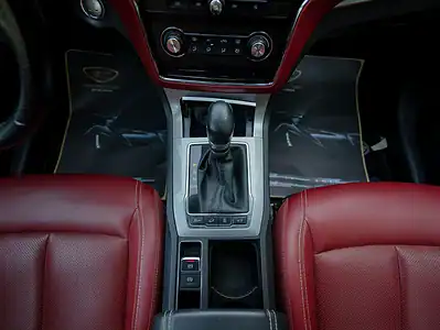 2023 MG RX5 Luxury 4 Cylinder Engine GCC Specs White Red AWD