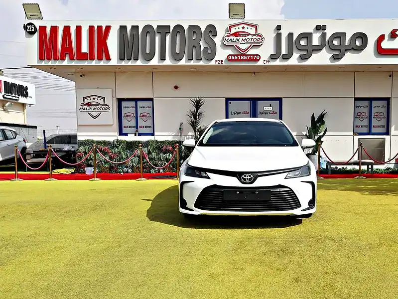 2020 Toyota Corolla XLI Clean Title Perfect Condition GCC Specs White Black