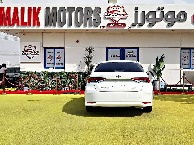 2020 Toyota Corolla XLI Clean Title Perfect Condition GCC Specs White Black