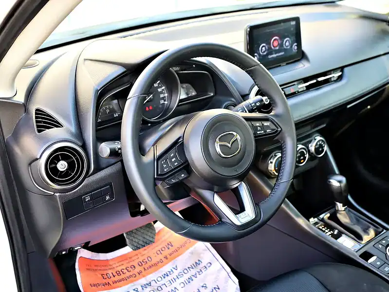2020 Mazda CX-3 Standard GCC SPECS Clean Title Perfect Condition White Black