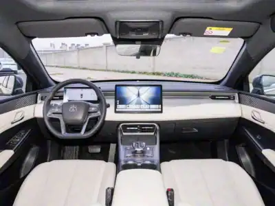 2025 BYD QIN PLUS DM-I BEYOND SMART DRIVING EDITION Hybrid White Beige