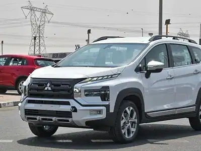 2025 Mitsubishi XpanderCross 1.5L A/T FWD Petrol White Black GCC Specs