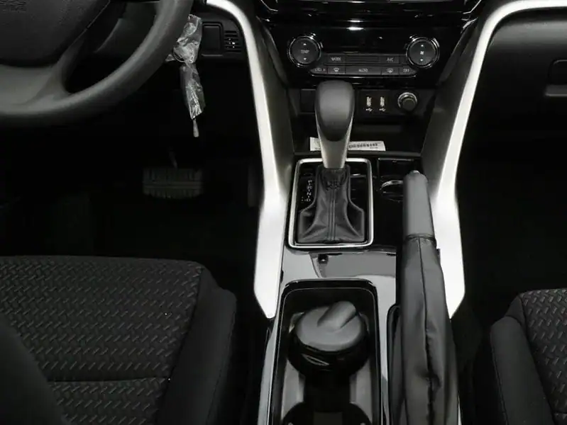 2025 Mitsubishi EclipseCross HIGHLINE 1.5L AT 2WD Petrol Grey Black