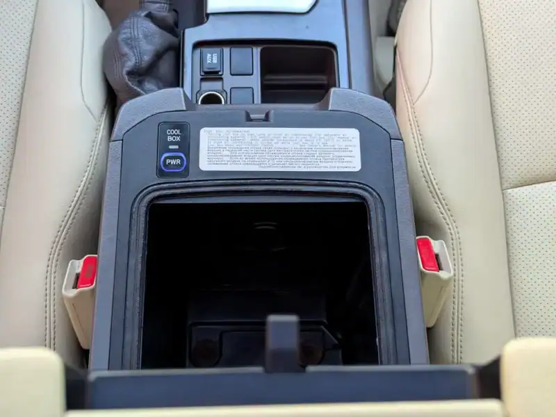 2015 Toyota Prado VXR FULL OPTION V6 Engine 4.0L GCC White Beige